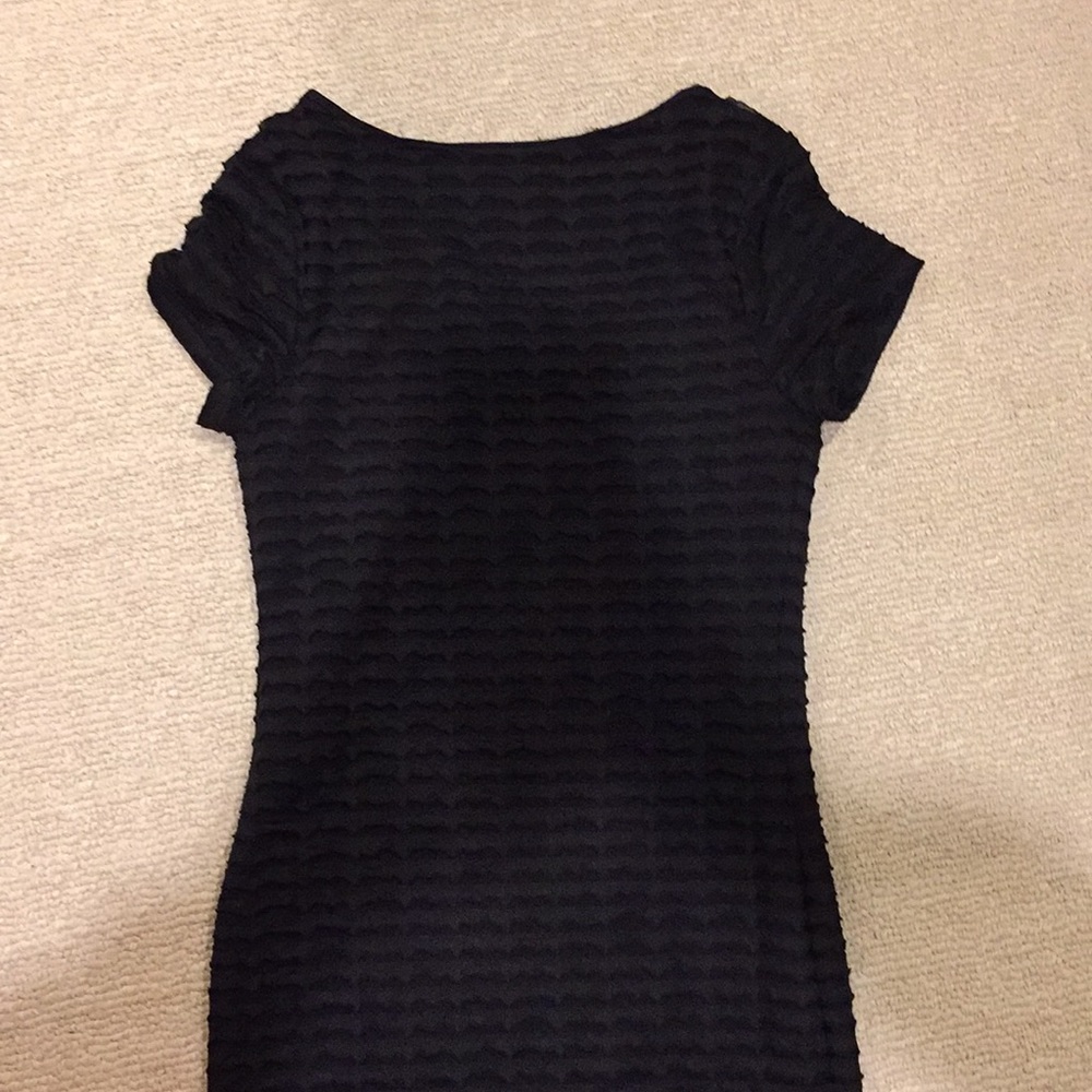 Forever 21 black ruffle bodycon dress worn once!! - Picture 4 of 5